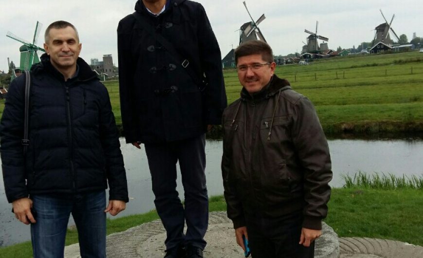 ams60